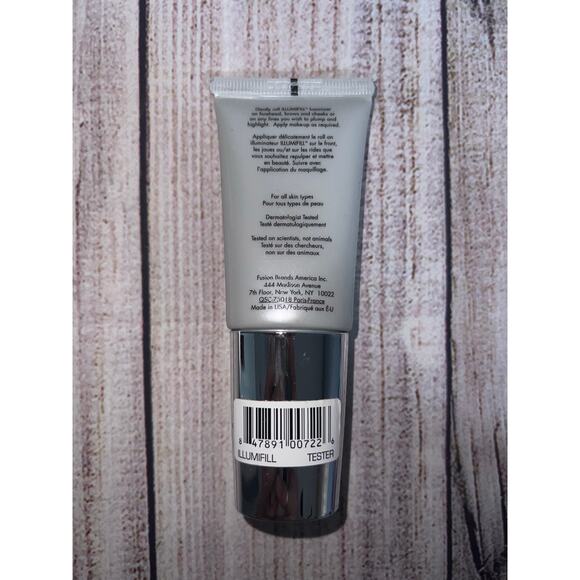 Fusion Beauty Illumifill Line Filling Luminizer with Amplifat 1 fl oz / 30ml - Picture 3 of 3